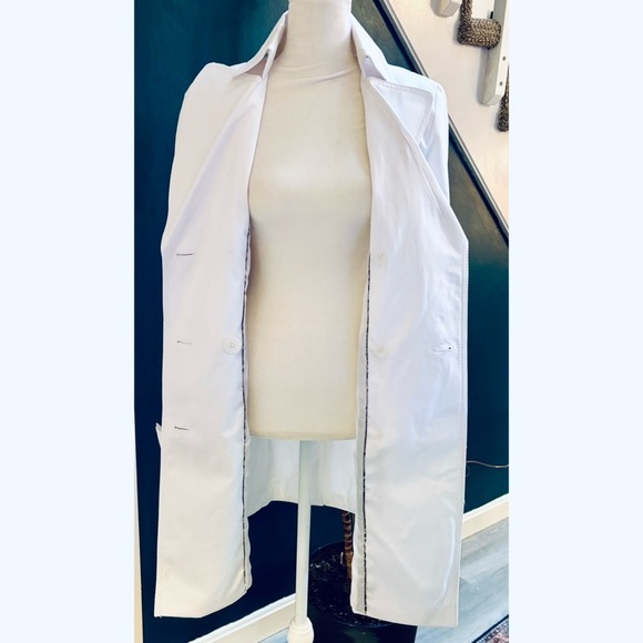 Vince Camuto NWOT White Double-Breasted Women's Rain-Trench Coat- Size XS - Picture 6 of 12